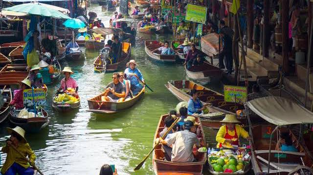 Marché-Flottant-De-Damnoen-Saduak